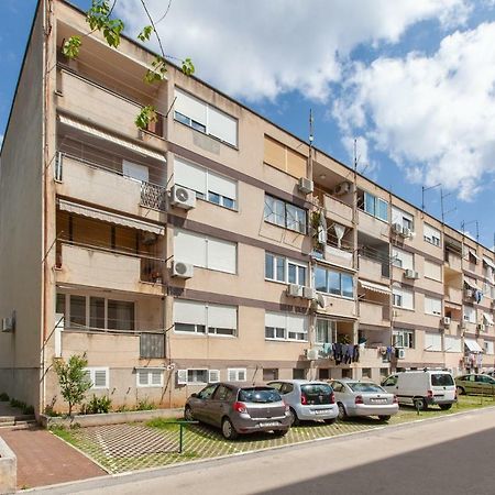 Apartment Gabriella Макарска Екстериор снимка