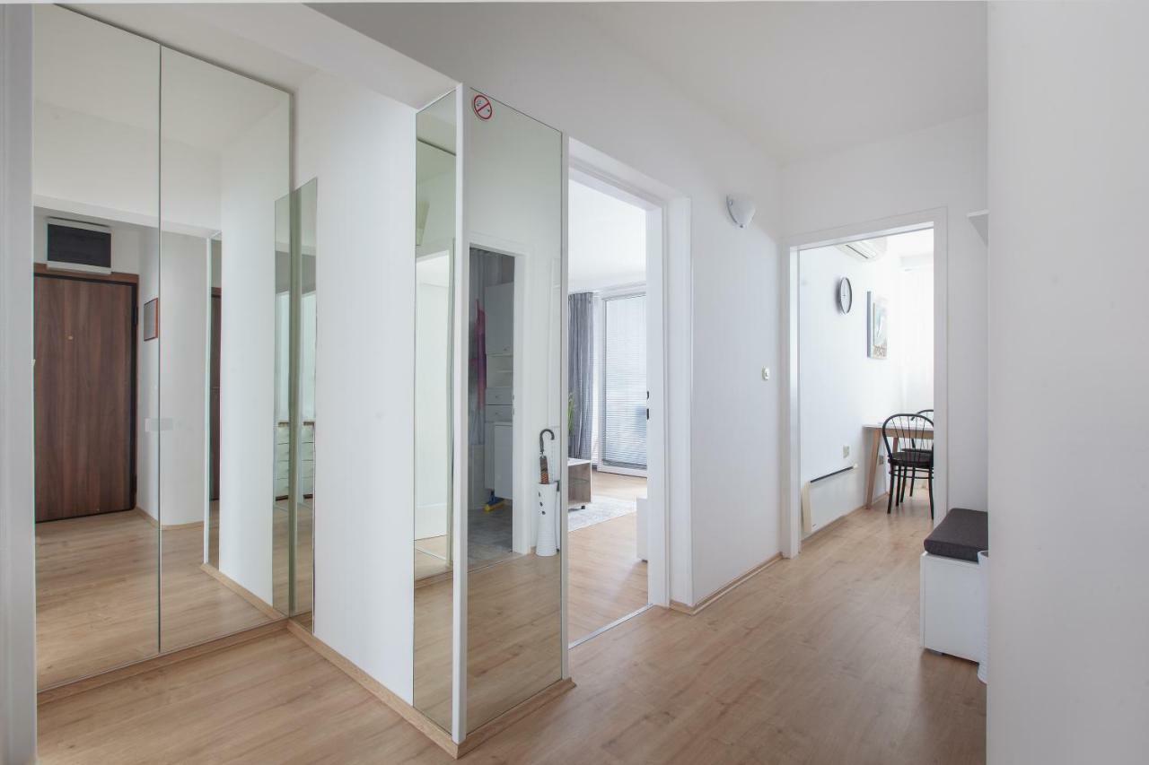 Apartment Gabriella Макарска Екстериор снимка